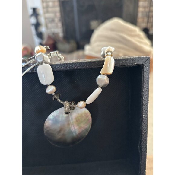 SEASHELL JEWELRY LOT - Vintage Jewelry Box With Assorted Shell & Bead Necklaces - Picture 16 of 16